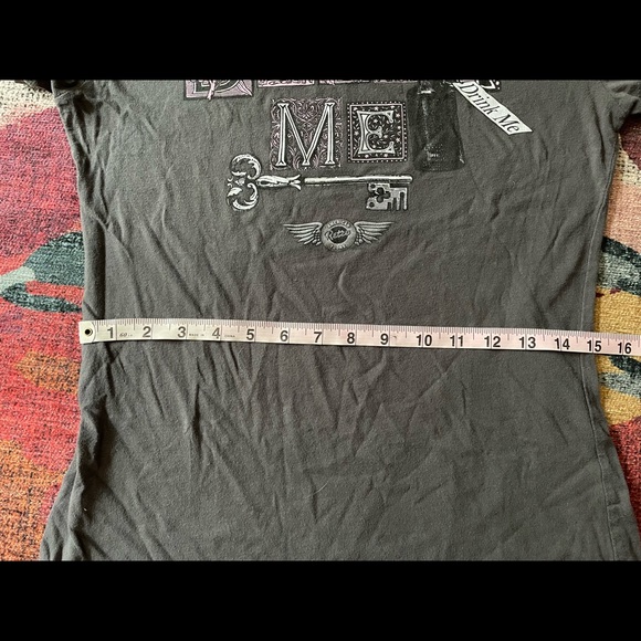 Grey "Drink Me" Short Sleeve Tee L - Picture 8 of 8